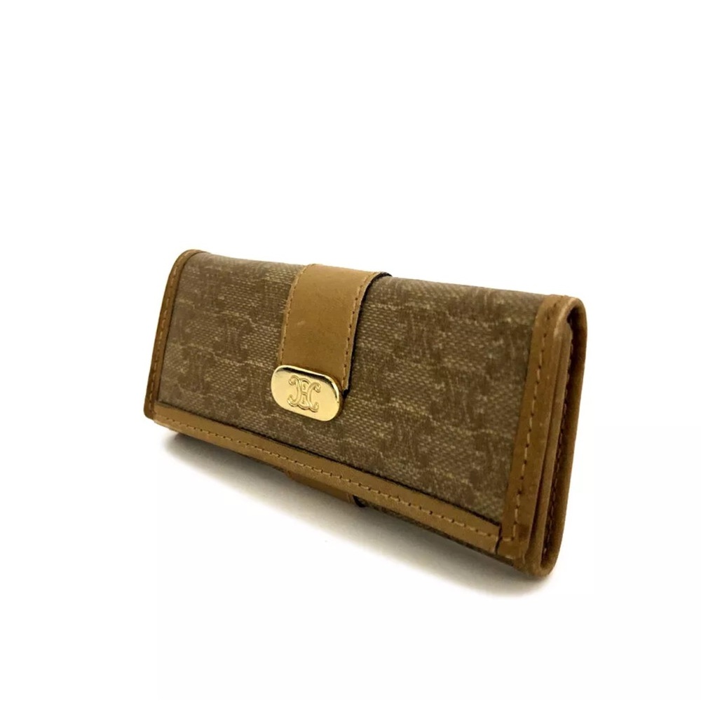 Celine Macadam PVC 4 key ring case holder - Picture 3 of 8